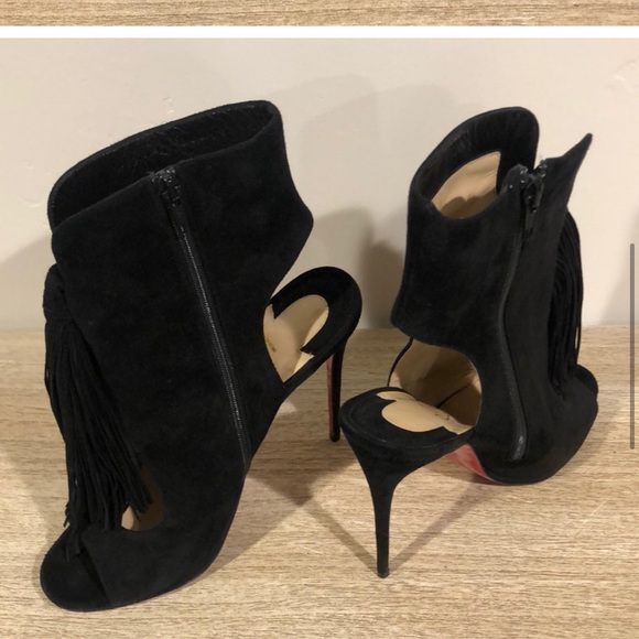 Christian Louboutin size 41. Comes with dust bags and box. - Picture 6 of 10
